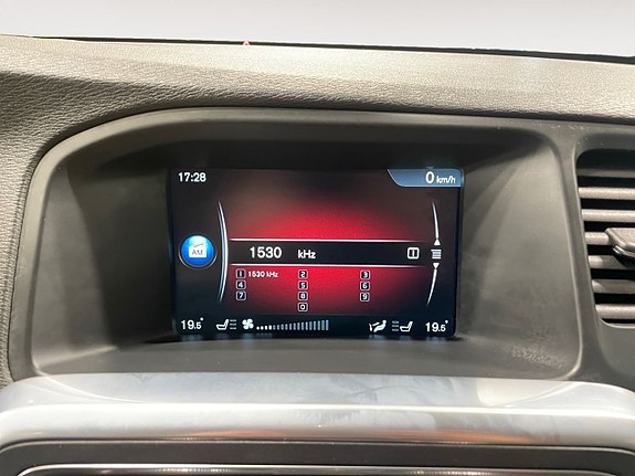 Volvo V60 15 of 24