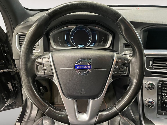 Volvo V60 11 of 24