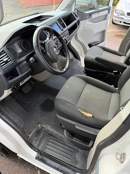 Volkswagen Transporter 6 of 10