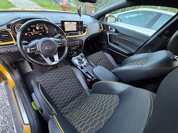Kia XCeed 7 of 15