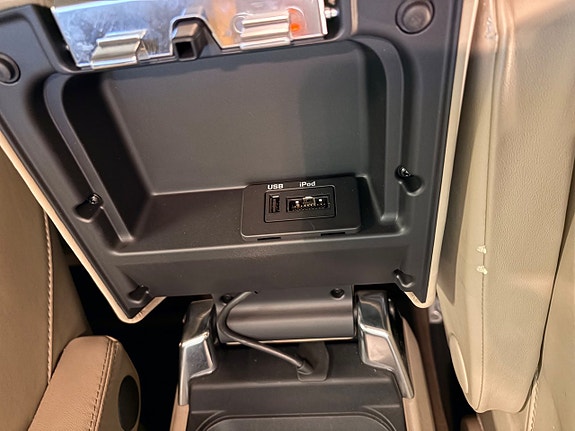 Land Rover Range Rover Sport 20 of 24
