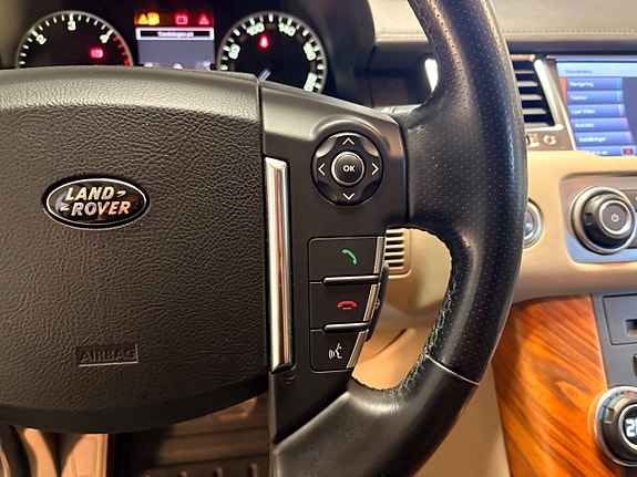 Land Rover Range Rover Sport 9 of 24