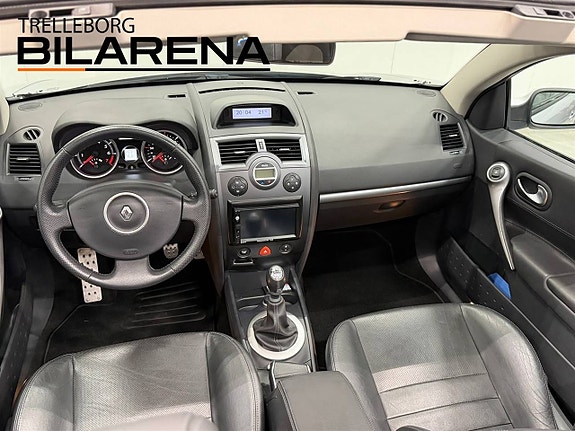 Renault Megane 18 of 23