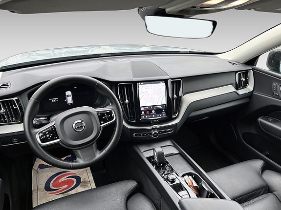 Volvo XC60 13 of 18