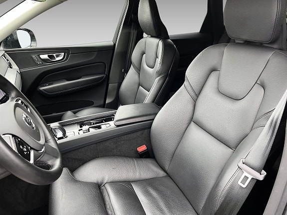 Volvo XC60 9 of 18