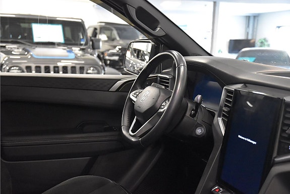 Volkswagen Amarok 8 of 26