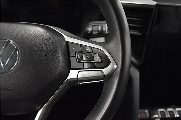 Volkswagen Amarok 11 of 26