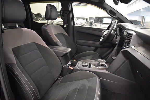 Volkswagen Amarok 12 of 26