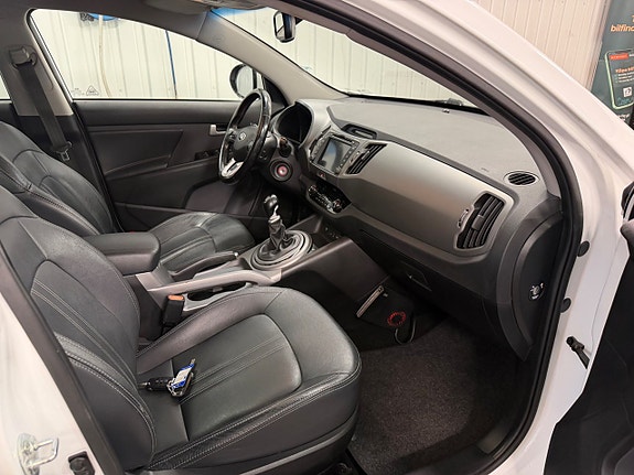 Kia Sportage 6 of 8