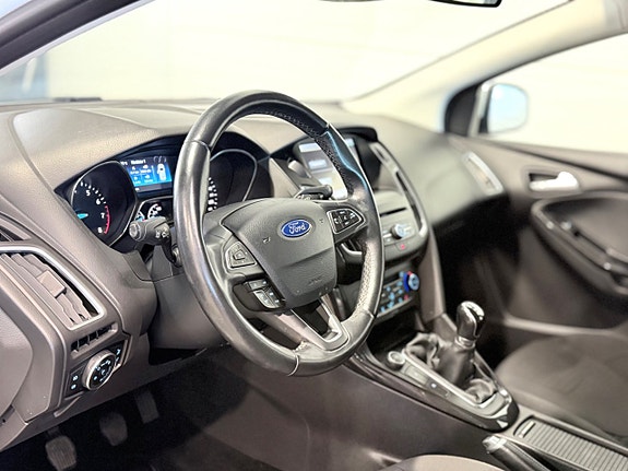 Ford Focus 8 of 14