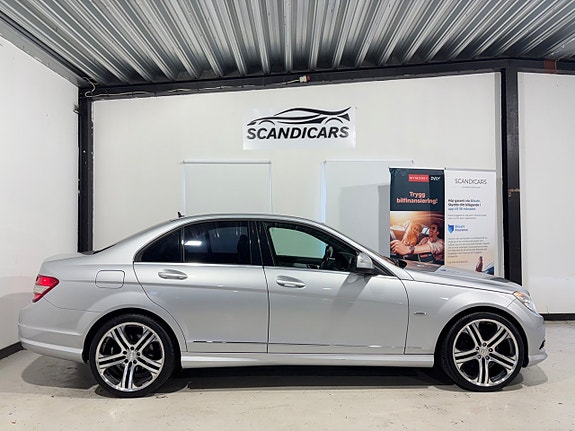 Mercedes-Benz C350 8 of 30
