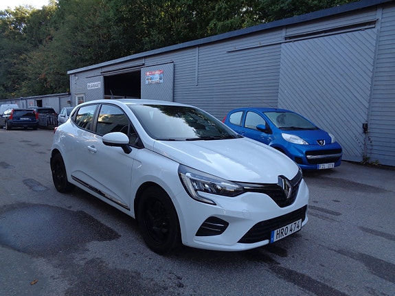 Renault Clio 2 of 11