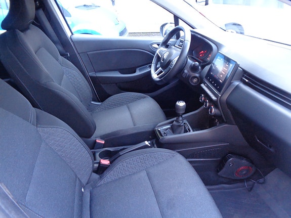 Renault Clio 6 of 11