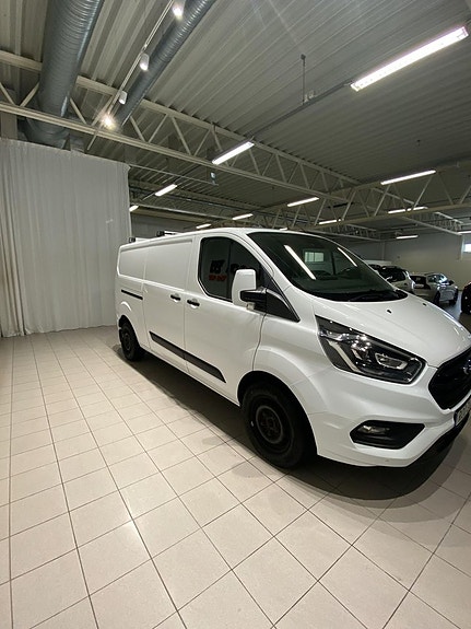 Ford Transit Custom 3 of 10