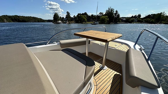 Nimbus C9 - 2019 - Volvo Penta V8-350 18 of 27