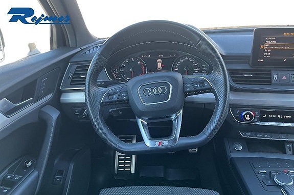 Audi Q5 6 of 21