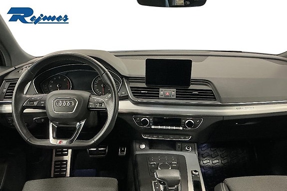 Audi Q5 7 of 17