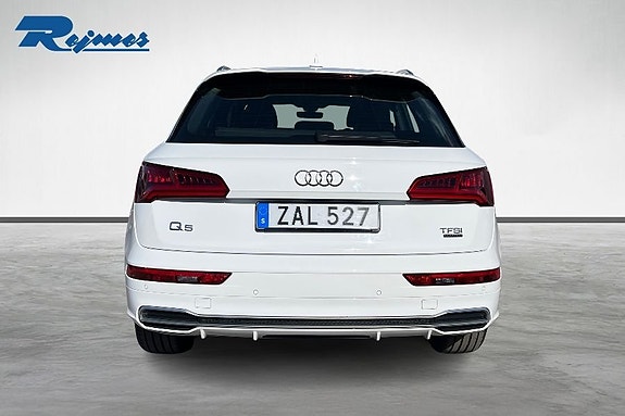 Audi Q5 4 of 21