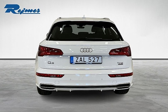 Audi Q5 4 of 17
