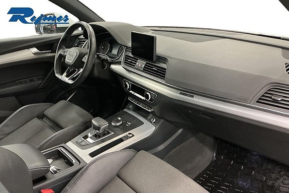 Audi Q5 10 of 17