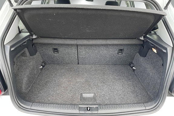 Volkswagen Polo 18 of 27