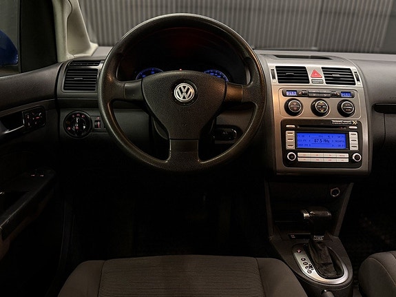 Volkswagen Touran 19 of 25