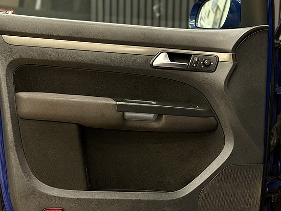 Volkswagen Touran 12 of 25