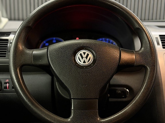Volkswagen Touran 20 of 25