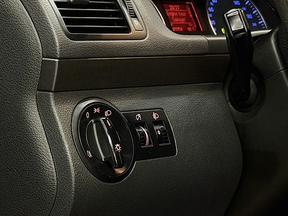 Volkswagen Touran 25 of 25