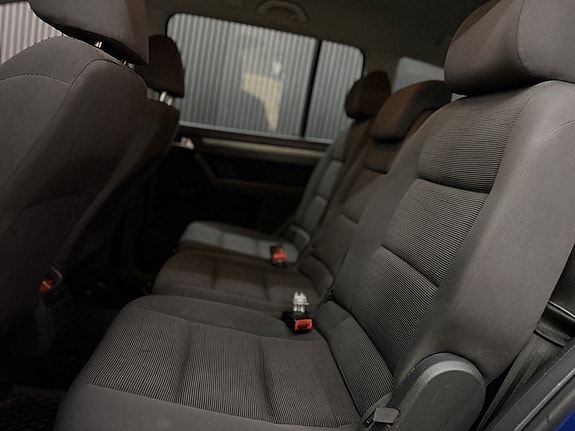 Volkswagen Touran 15 of 25