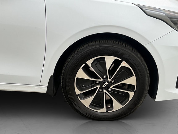 Kia Ceed 29 of 29