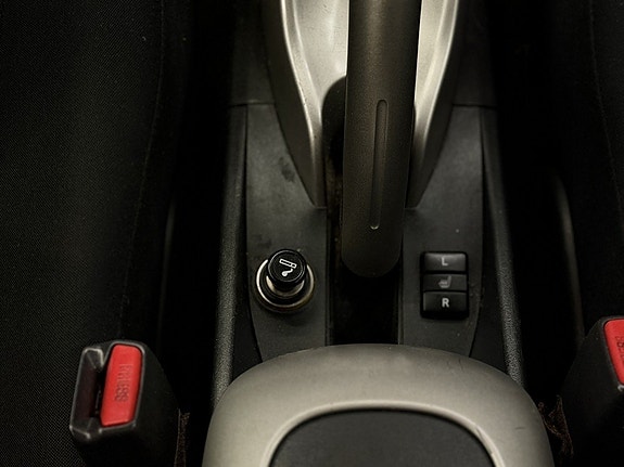 Toyota Auris 25 of 27