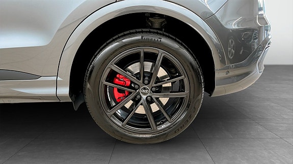 Audi Q5 6 of 18