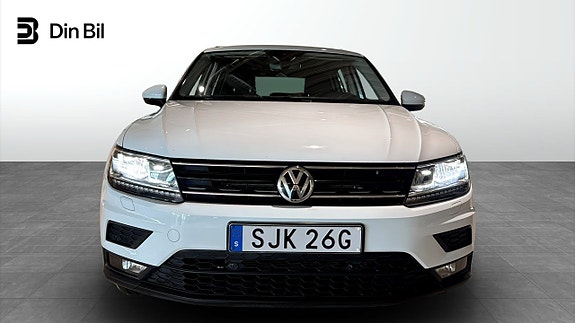 Volkswagen Tiguan 4 of 13