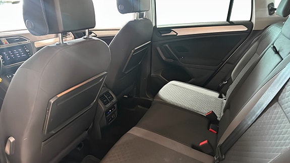 Volkswagen Tiguan 11 of 13