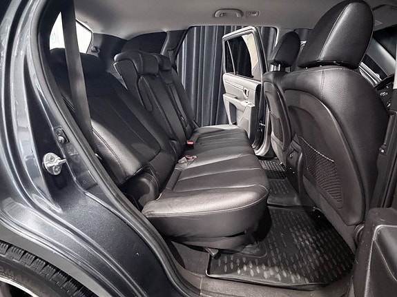 Hyundai Santa Fe 11 of 29