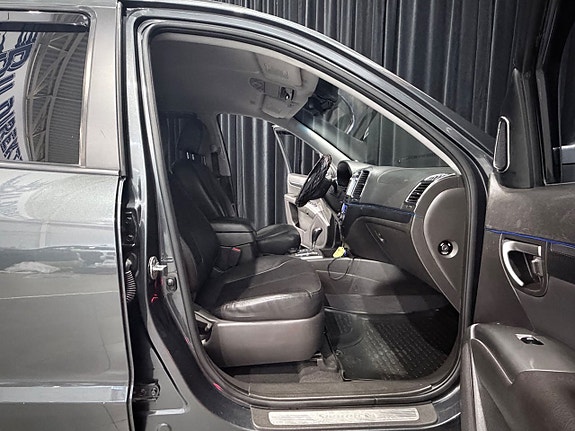 Hyundai Santa Fe 7 of 29