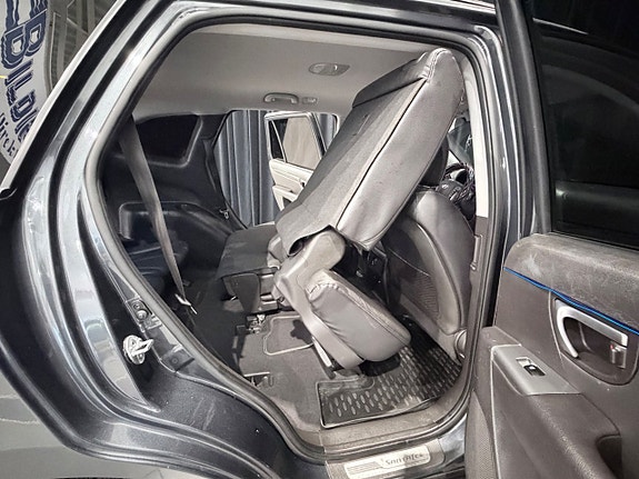 Hyundai Santa Fe 15 of 29