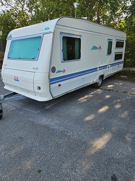 Adria Unika B562 uk 2 of 21