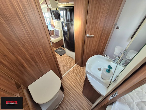 Adria SONIC 700 SBC *Hydraulben 7 of 16