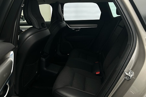 Volvo V90 13 of 27