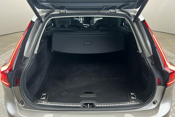Volvo V90 14 of 27