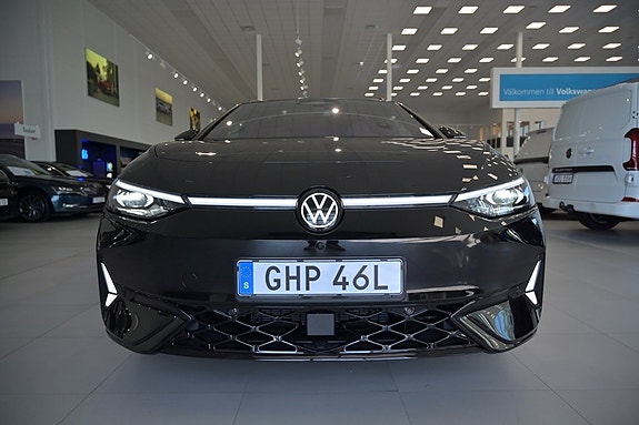 Volkswagen ID.7 3 of 28