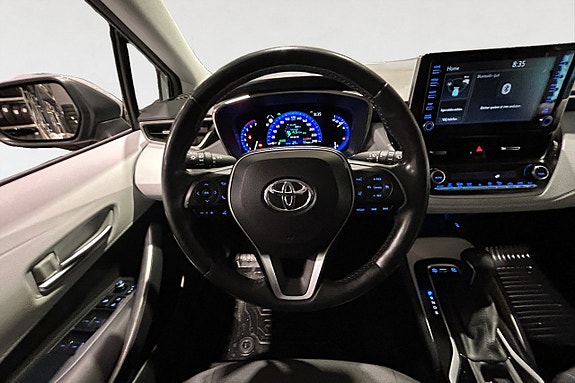 Toyota Corolla 13 of 16