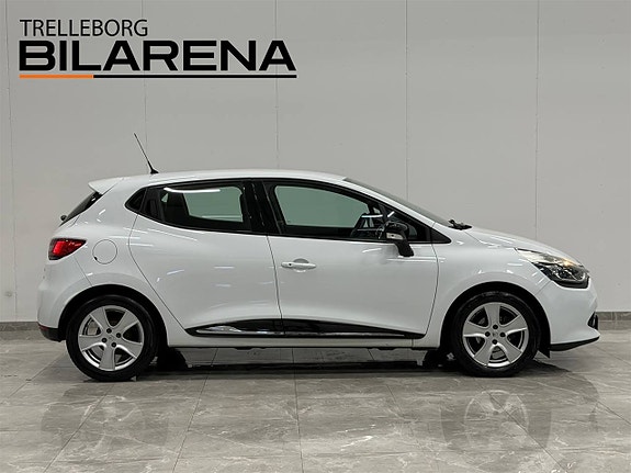 Renault Clio 6 of 23