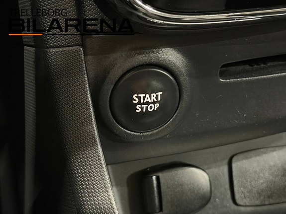 Renault Clio 19 of 23