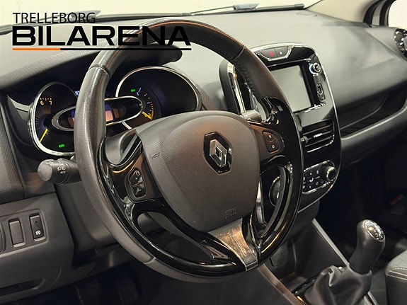 Renault Clio 10 of 23
