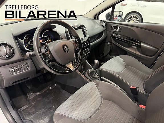 Renault Clio 11 of 23