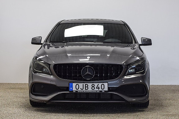 Mercedes-Benz CLA200 4 of 23