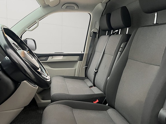 Volkswagen Transporter 14 of 29